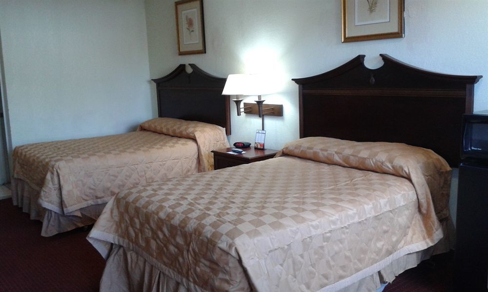 Key West Inn - Newport News Zewnętrze zdjęcie